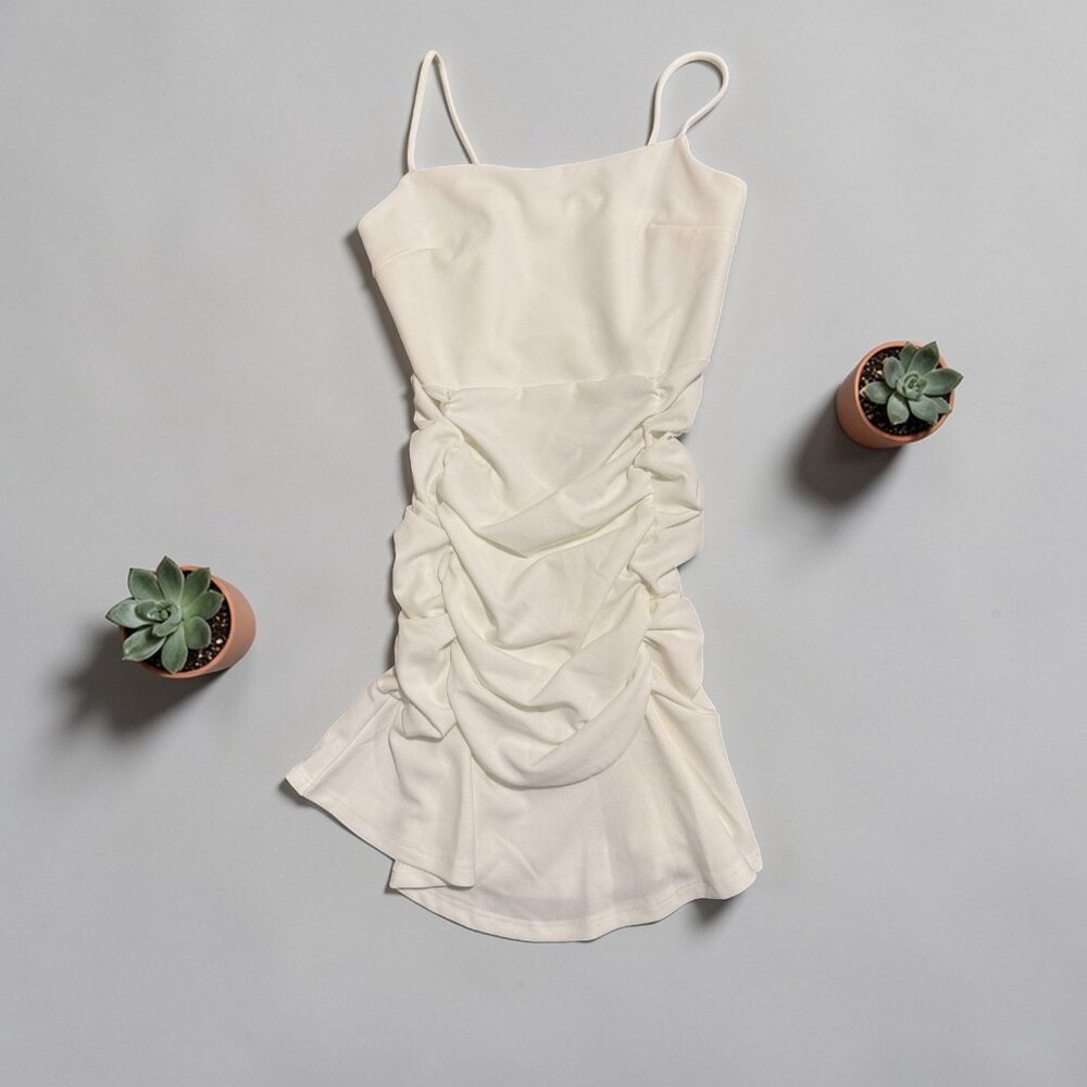 CEFIAN white Ruched Bodycon Dress Size L | Structured Cocktail Mini